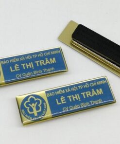 bảng tên cài áo