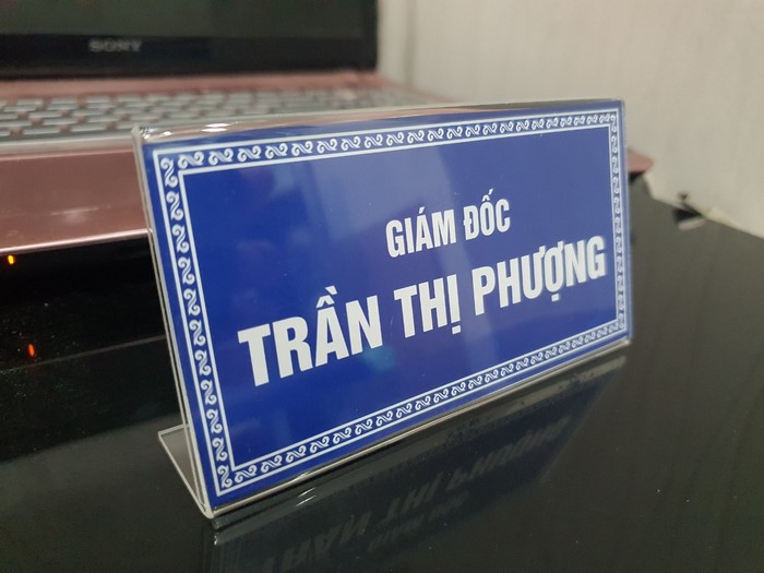 In bảng tên chữ A chuyên nghiệp, sang trọng, giá tốt 15 Bảng tên chữ A có thể in trực tiếp lên chất liệu nhựa, gỗ,...