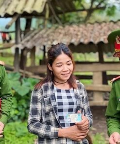 Bảng tên công an giúp người dân biết rõ họ tên, chức vụ,... của các cán bộ ngành