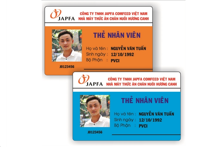 In bảng tên công nhân rẻ, bền cho nhà máy, xưởng sản xuất 14 In bảng tên công nhân đồng bộ cho nhà máy, xí nghiệp còn giúp xây dựng hình ảnh chuyên nghiệp với đối tác, khách hàng