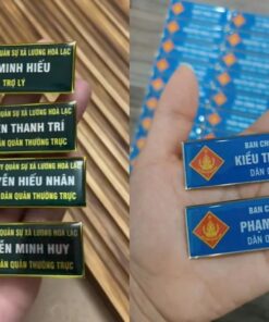 Quảng Cáo Hoài Việt sẽ tư vấn giải pháp in bảng tên dân quân tự vệ tối ưu chi phí và phù hợp theo yêu cầu