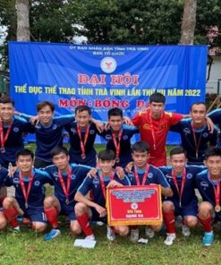 Trang phục thi đấu có in logo đội bóng sẽ tăng lên tinh thần đồng đội, tạo ra hình ảnh và bản sắc riêng