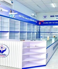 Tùy vào từng vị trí, in logo nhà thuốc cần lựa chọn chất liệu và công nghệ khác nhau để đảm bảo độ bền và tính thẩm mỹ